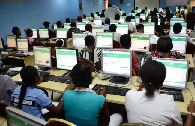 Top Universities in Lagos for Students who scored below 200 in JAMB