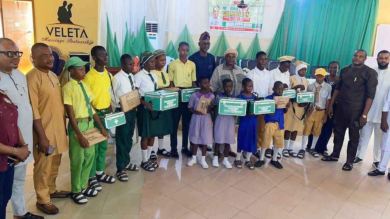 Lekki LCDA chairman ignites young scientists in thrilling quiz contest