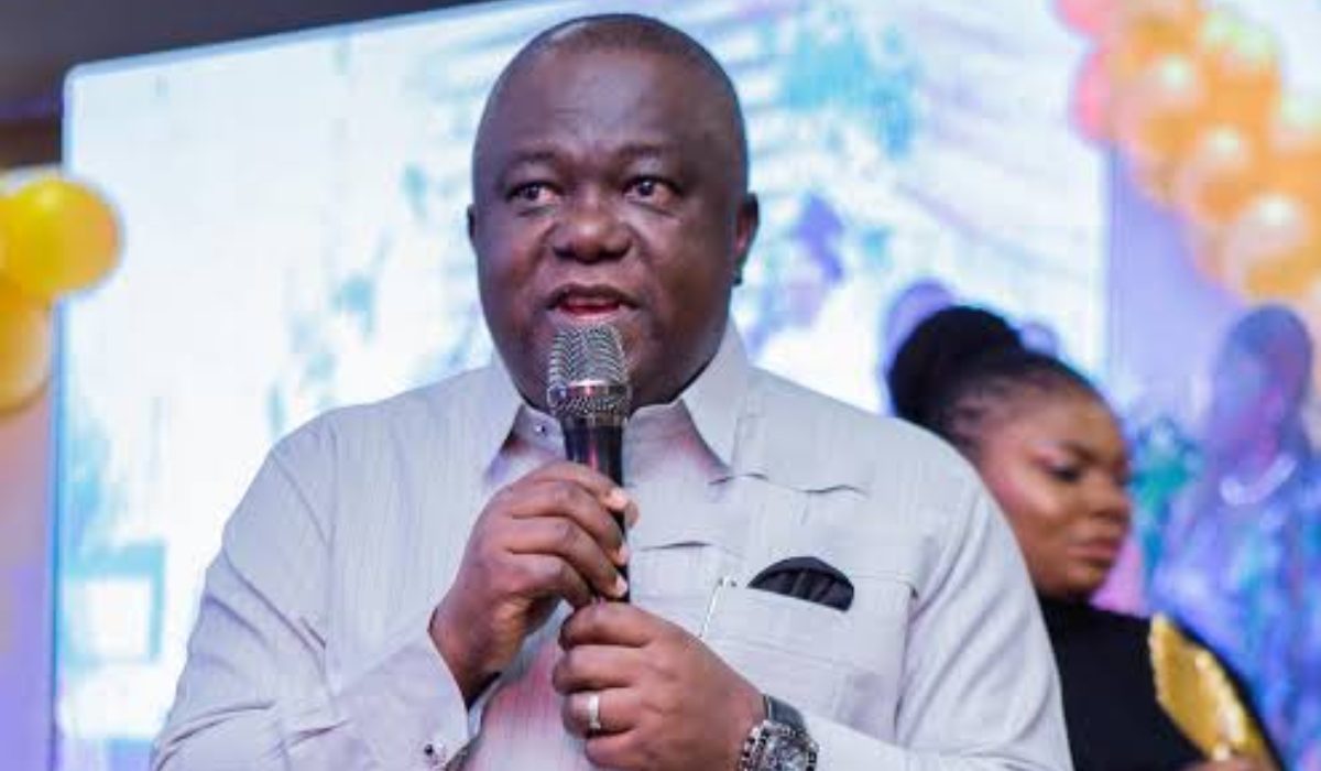 Izamoje Chairs Sportsville Award