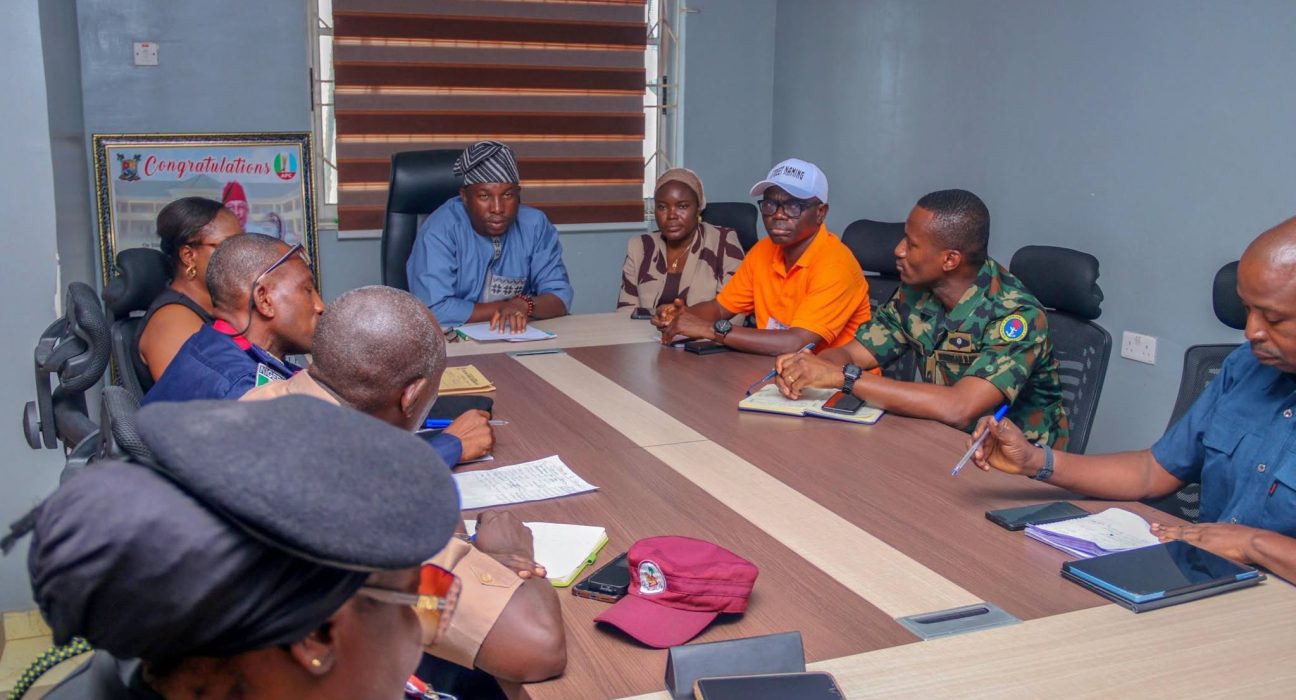 Lekki LCDA Chairman Engr. Rasaki Bamidele Kasali has convened a high-level security meeting with agencies and community leaders to address kidnapping, cultism, illegal migration, and other security threats.
