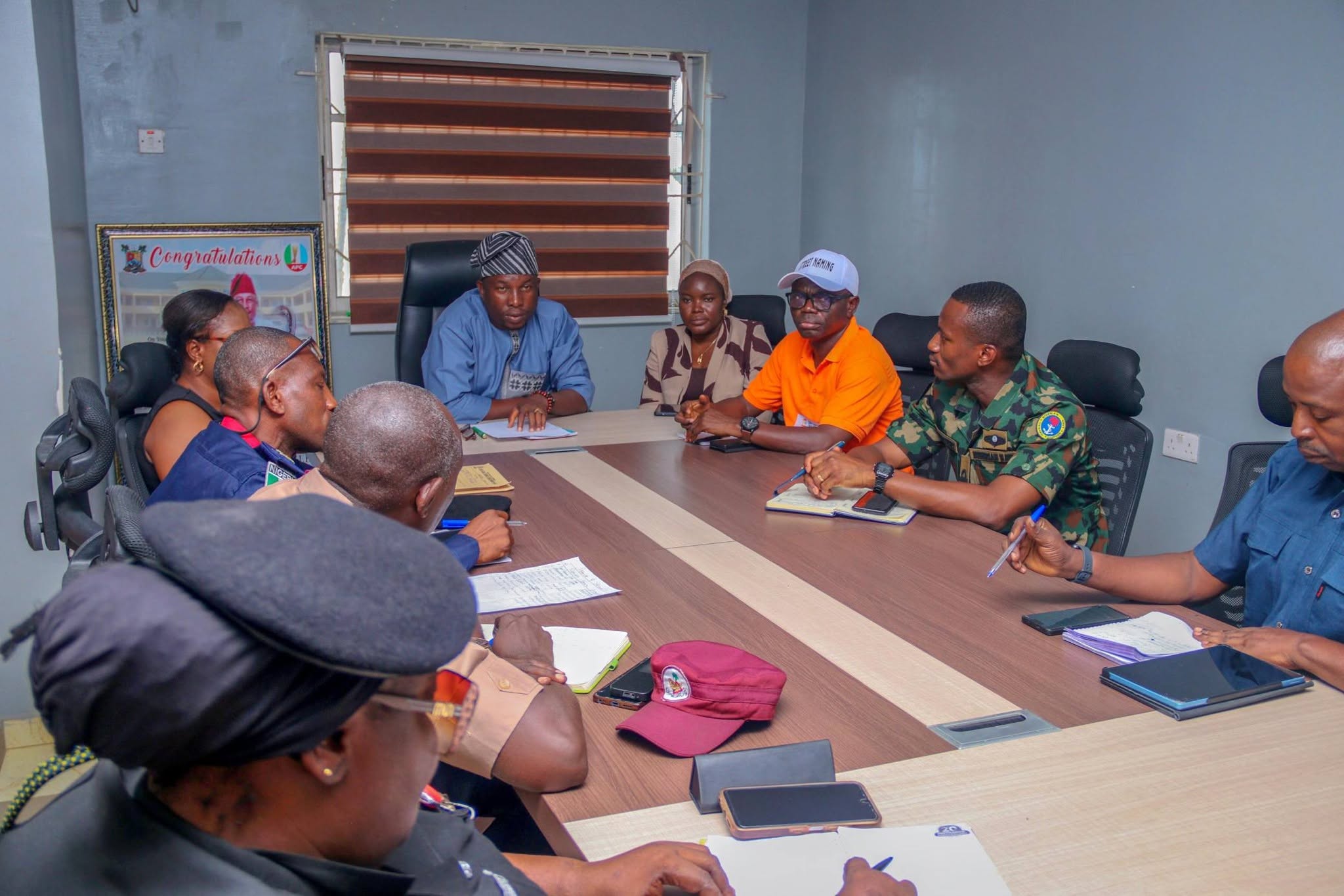 Lekki LCDA Chairman Engr. Rasaki Bamidele Kasali has convened a high-level security meeting with agencies and community leaders to address kidnapping, cultism, illegal migration, and other security threats.