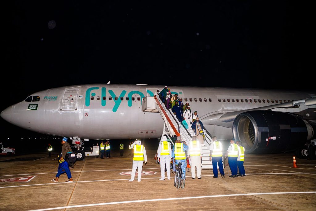 Ogun Welcomes 345 Returning Hajj Pilgrims as Flight Lands at Gateway International Airport